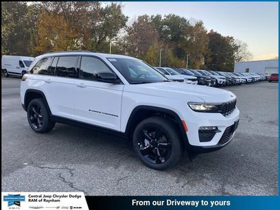 New 2025 Jeep Grand Cherokee Limited w/ Black Appearance Package