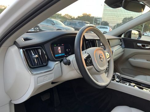 Certified 2024 Volvo XC60 B5 Core w/ Protection Package Premier AWD/4WD image 12