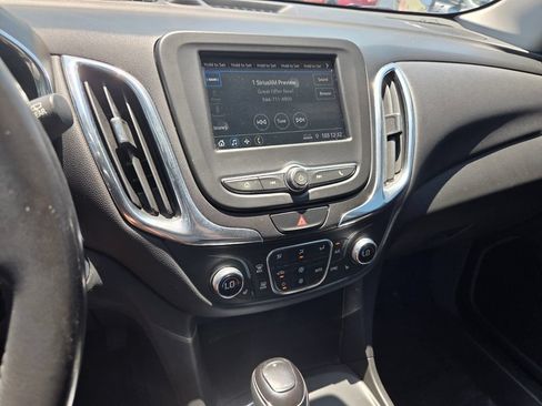 Used 2019 Chevrolet Equinox LT FWD image 24