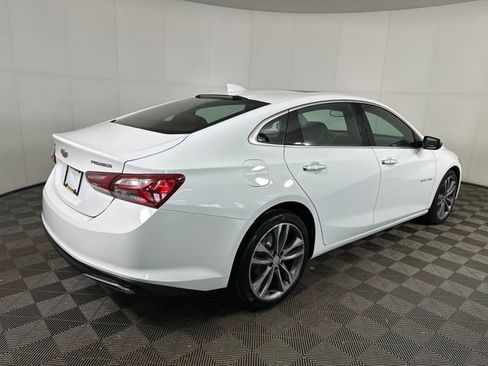 Used 2022 Chevrolet Malibu Premier image 3