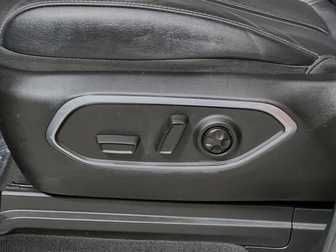 Used 2022 Jeep Wagoneer Series II image 16