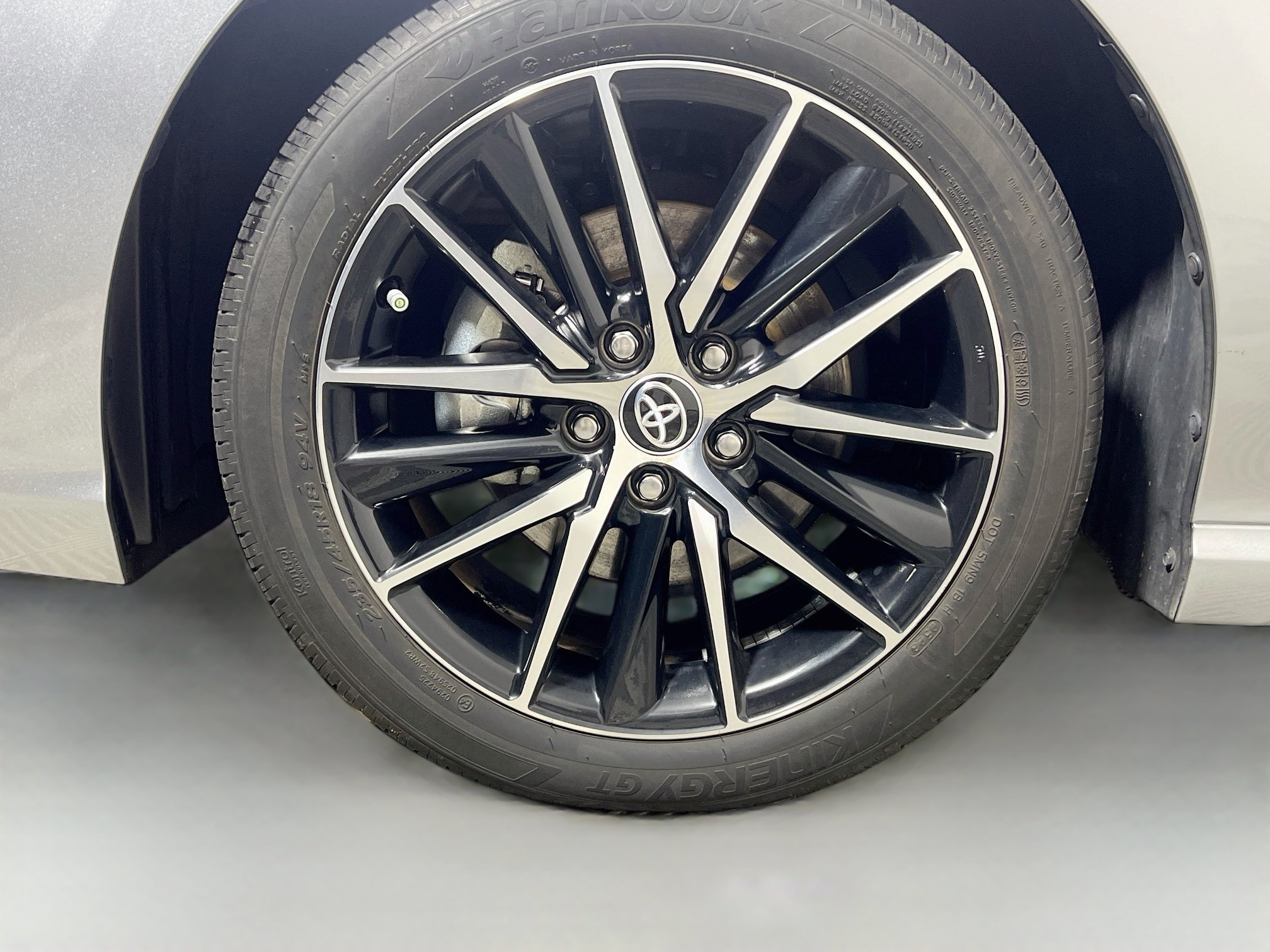 Used 2024 Toyota Camry SE FWD image 14