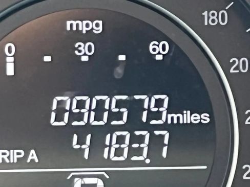 Used 2017 Honda Accord EX-L image 2