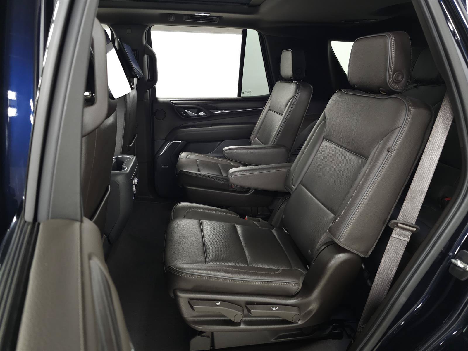 Used 2021 GMC Yukon Denali AWD/4WD image 42