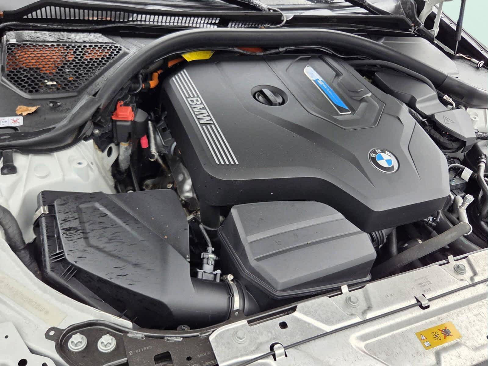 Used 2021 BMW 330e w/ Premium Package RWD image 21
