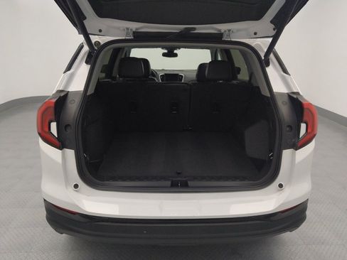 Used 2021 GMC Terrain SLT w/ Infotainment Package II image 29