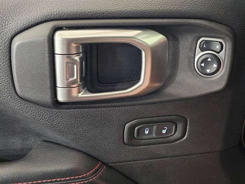 Used 2019 Jeep Wrangler Rubicon AWD/4WD image 19