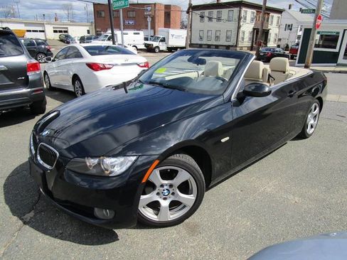 Used 2009 BMW 328i Convertible image 2