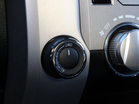 Used 2019 Toyota Tundra SR5 image 29