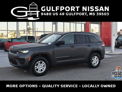 Used 2024 Jeep Grand Cherokee Laredo w/ Trailer Tow Package image 1