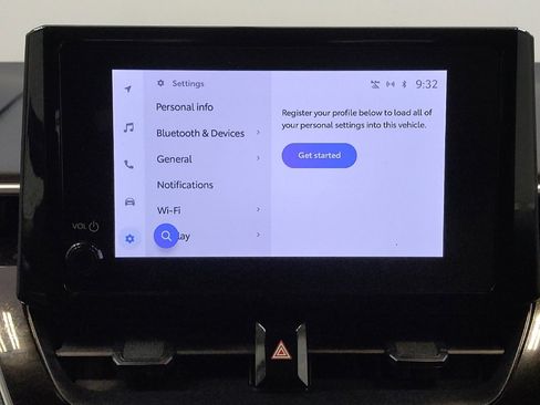 Used 2025 Toyota Corolla LE image 25