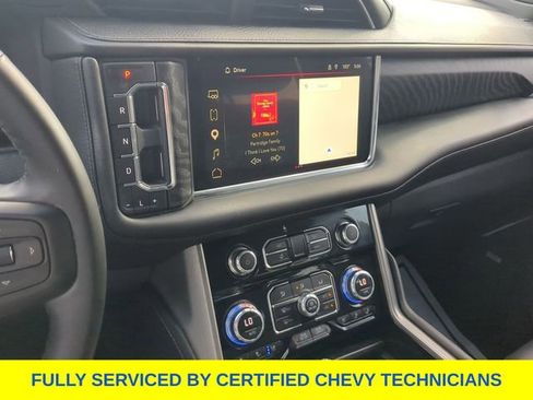 Used 2023 GMC Yukon XL Denali AWD/4WD image 30