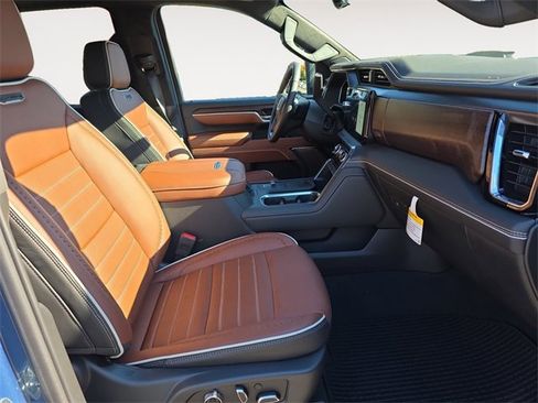 New 2025 GMC Sierra 2500 Denali Ultimate image 15