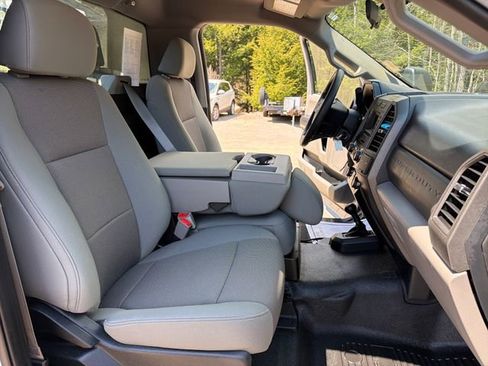 Used 2019 Ford F550 4x4 Regular Cab Super Duty image 21