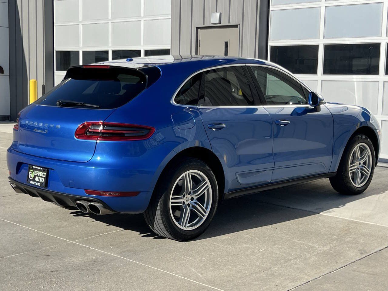 Used 2017 Porsche Macan S AWD/4WD image 9