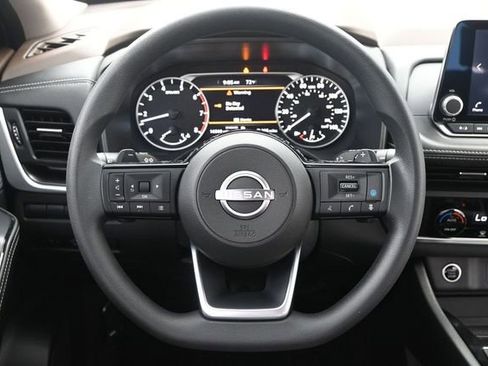 Used 2023 Nissan Rogue SV FWD image 25