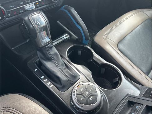 Used 2022 Ford Bronco Wildtrak image 20