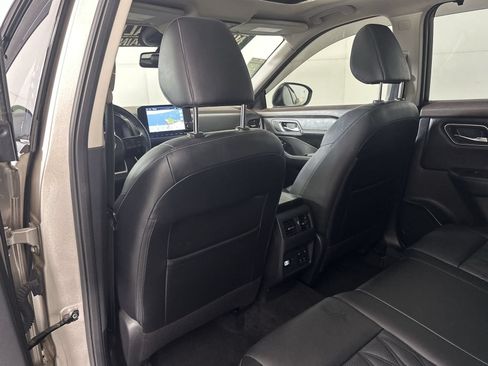 Certified 2021 Nissan Rogue Platinum AWD/4WD image 24