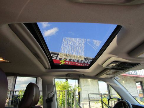 Used 2016 Toyota 4Runner SR5 image 8