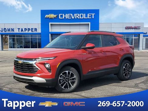 New 2026 Chevrolet TrailBlazer LT w/ Convenience Package AWD/4WD image 1