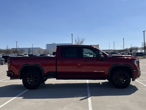 Used 2024 GMC Sierra 2500 AT4 w/ AT4 Premium Plus Package image 10