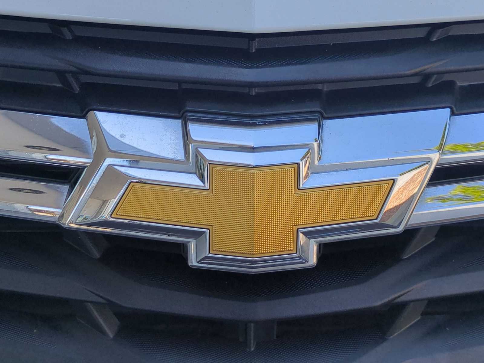 Used 2022 Chevrolet Equinox LS w/ LPO, Cargo Package AWD/4WD image 8