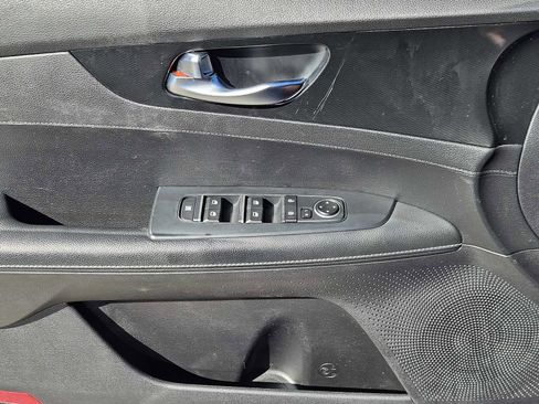 Used 2021 Kia Forte GT-Line image 23