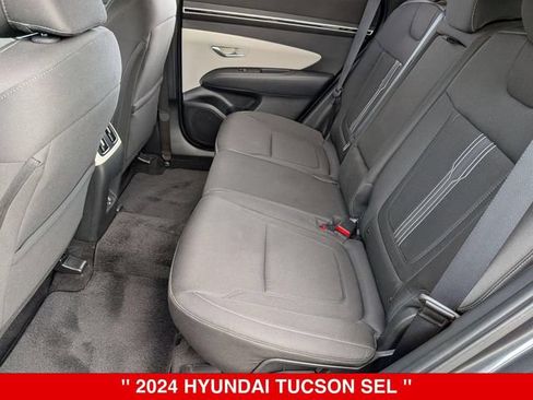Used 2024 Hyundai Tucson SEL AWD/4WD image 35