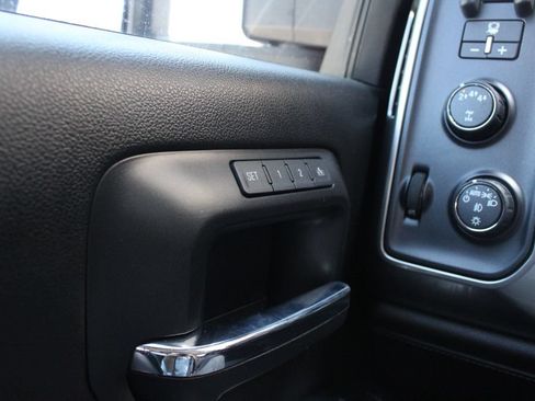 Used 2018 Chevrolet Silverado 2500 LTZ w/ Duramax Plus Package AWD/4WD image 6