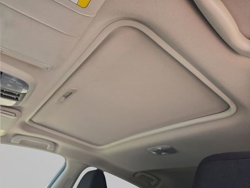 Certified 2025 Subaru Crosstrek 2.0i Premium image 16