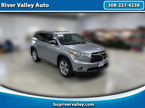 Used 2016 Toyota Highlander Limited Platinum image 1