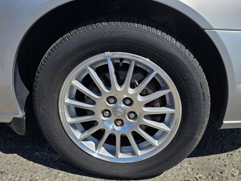 Used 2004 Chrysler Sebring LX FWD image 9