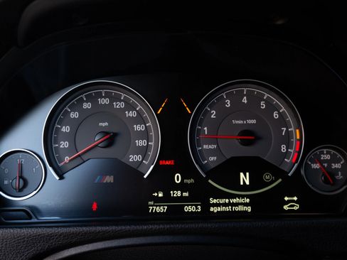 Used 2018 BMW M3 Sedan w/ Executive Package image 23