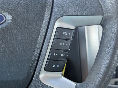 Used 2011 Ford Fusion SE image 15