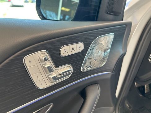 Used 2025 Mercedes-Benz GLS 450 4MATIC w/ AMG Line Exterior image 47