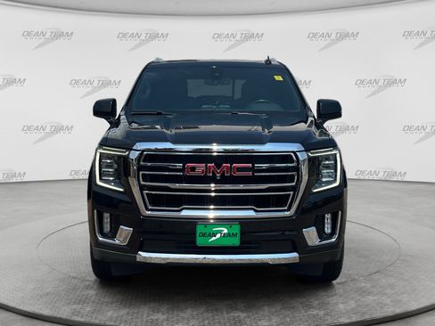Used 2021 GMC Yukon SLT w/ Rear Media and Nav Package AWD/4WD image 2