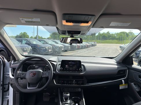 New 2026 Nissan Rogue SV AWD/4WD image 28
