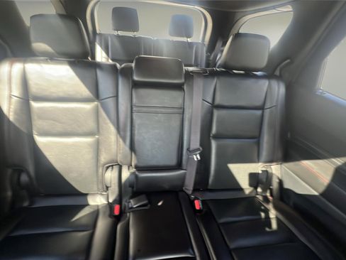 Used 2024 Dodge Durango GT image 15