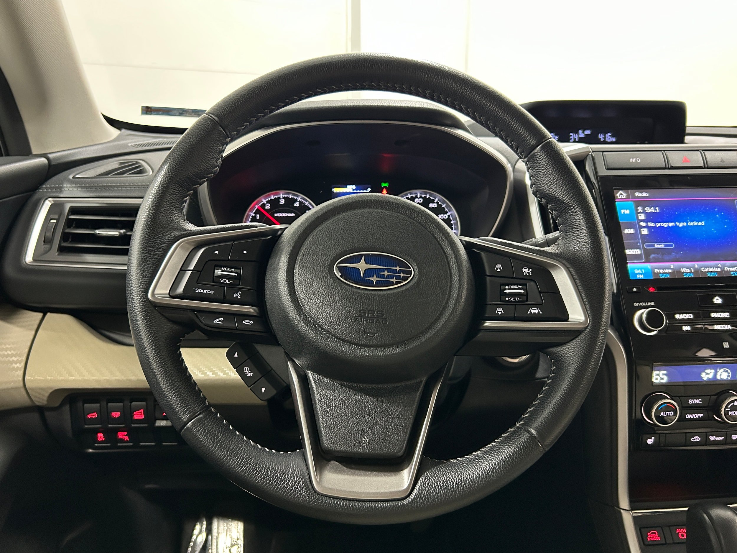 Used 2020 Subaru Ascent Premium w/ Convenience Package AWD/4WD image 13