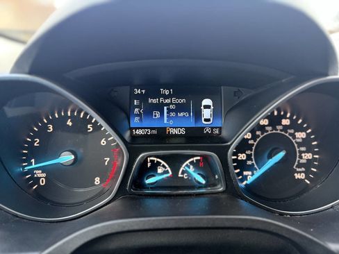 Used 2018 Ford Escape SE w/ SE Sync 3 Package image 9