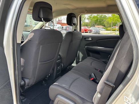 Used 2012 Dodge Journey SE FWD image 4