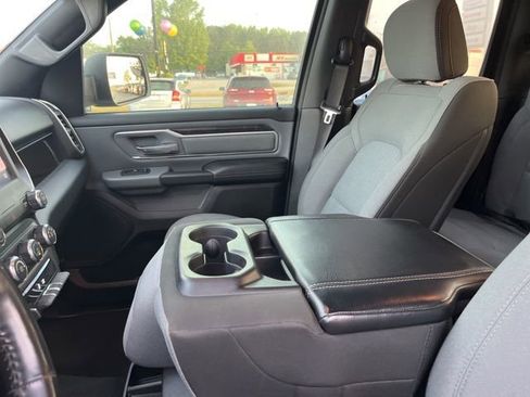 Used 2022 RAM 1500 Big Horn AWD/4WD image 10