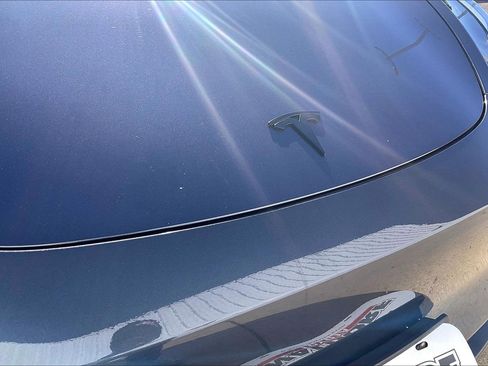 Used 2023 Tesla Model Y Long Range image 34