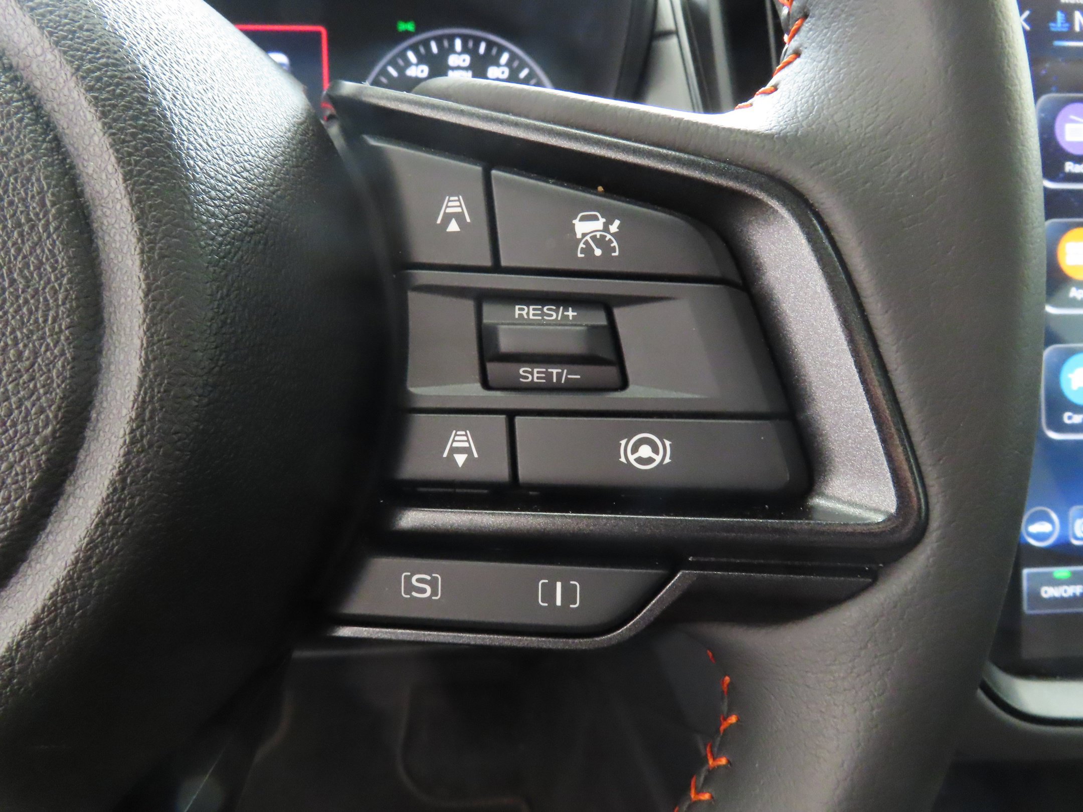 Certified 2025 Subaru Crosstrek 2.5i Limited w/ Crosstrek Mirror Package AWD/4WD image 14
