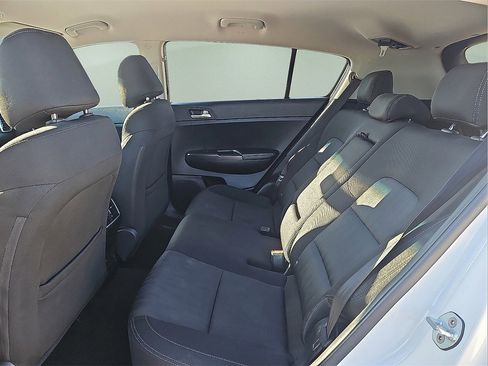 Used 2017 Kia Sportage LX image 14