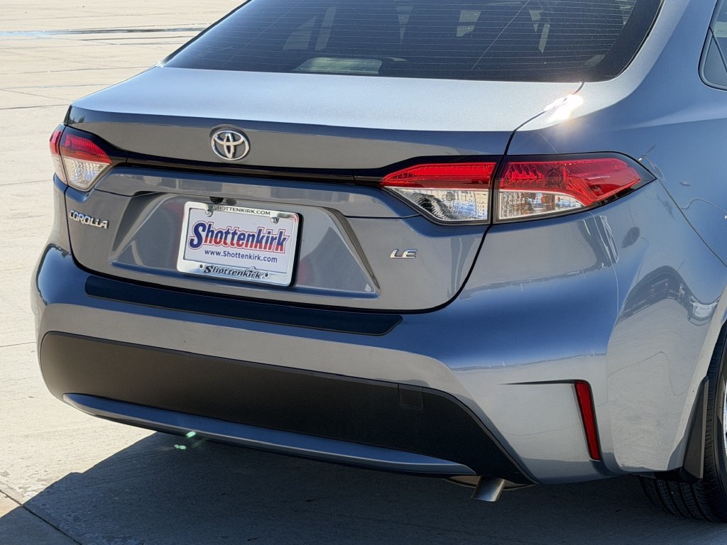 Used 2020 Toyota Corolla LE w/ LE Premium Package FWD image 6