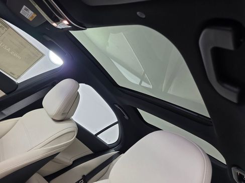 New 2026 Mercedes-Benz C 300 Sedan image 9