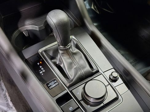 Used 2021 MAZDA MAZDA3 s image 29