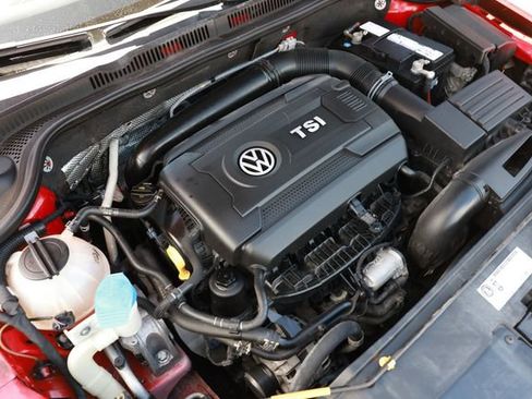 Used 2017 Volkswagen Jetta GLI FWD image 48