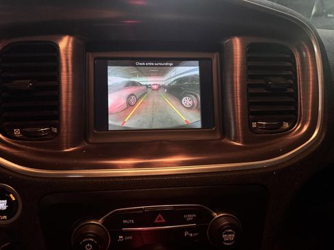 Used 2018 Dodge Charger SXT w/ Blacktop Package image 23